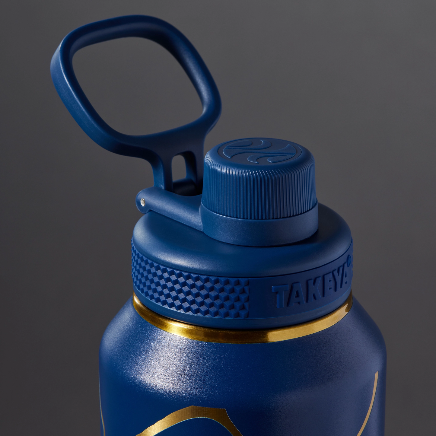 kintsugi-water-bottle-with-spout-lid-u3 51390-TK_HO25_Kintsugi_Takeya9266.png